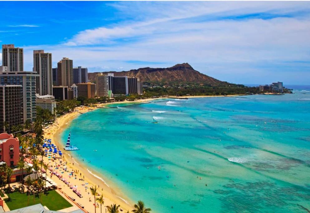 Gem Of Waikiki At Inn On The Park Χονολουλού Εξωτερικό φωτογραφία