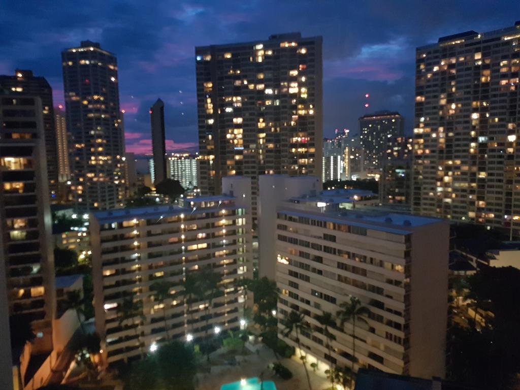 Gem Of Waikiki At Inn On The Park Χονολουλού Εξωτερικό φωτογραφία